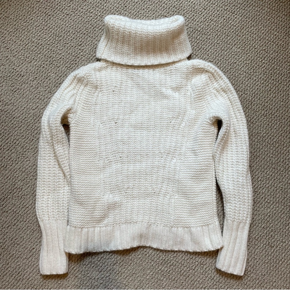 Banana Republic Wool Sweater - Picture 2 of 4